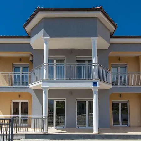 Apartmani Dea Crikvenica Exteriör bild
